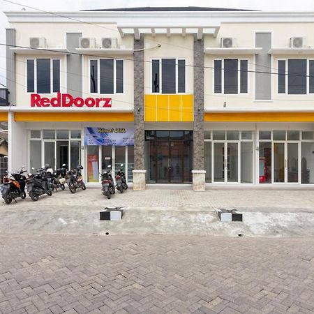 Reddoorz Syariah @ Kebraon Otel Surabaya Dış mekan fotoğraf