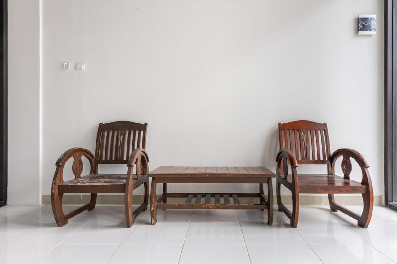 Reddoorz Syariah @ Kebraon Otel Surabaya Dış mekan fotoğraf