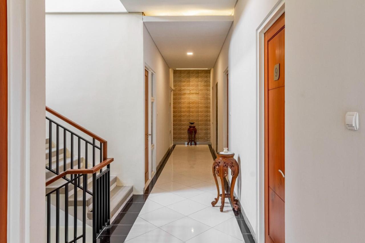 Reddoorz Syariah @ Kebraon Otel Surabaya Dış mekan fotoğraf