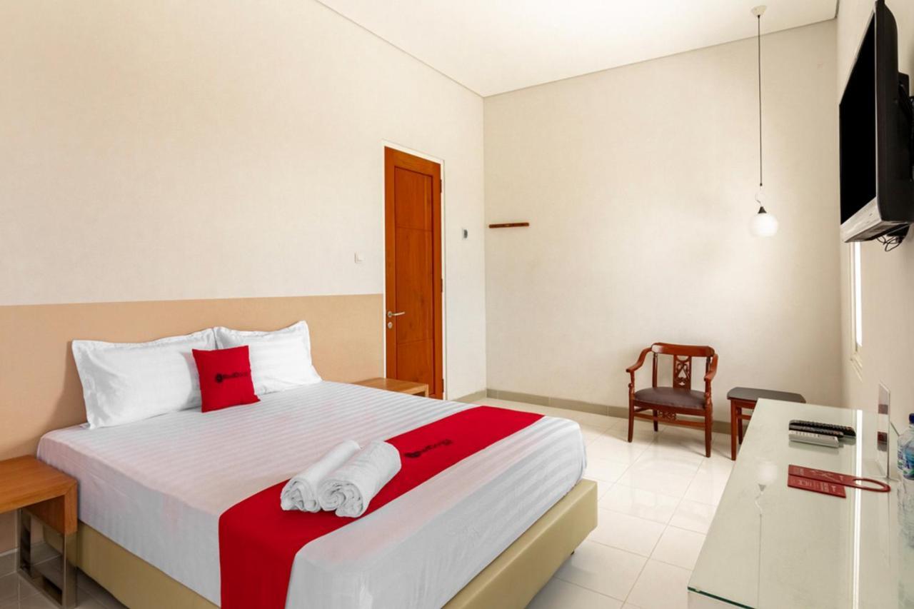 Reddoorz Syariah @ Kebraon Otel Surabaya Dış mekan fotoğraf