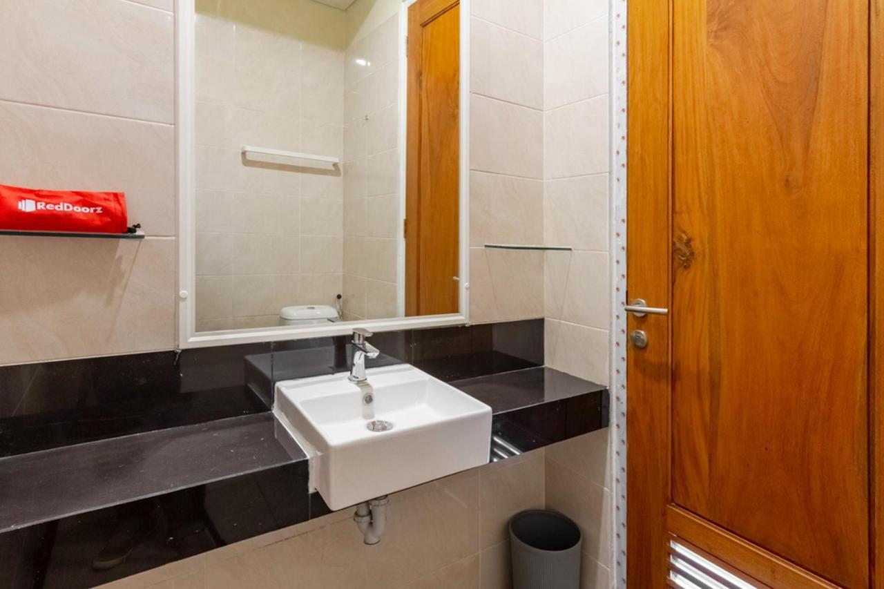 Reddoorz Syariah @ Kebraon Otel Surabaya Dış mekan fotoğraf