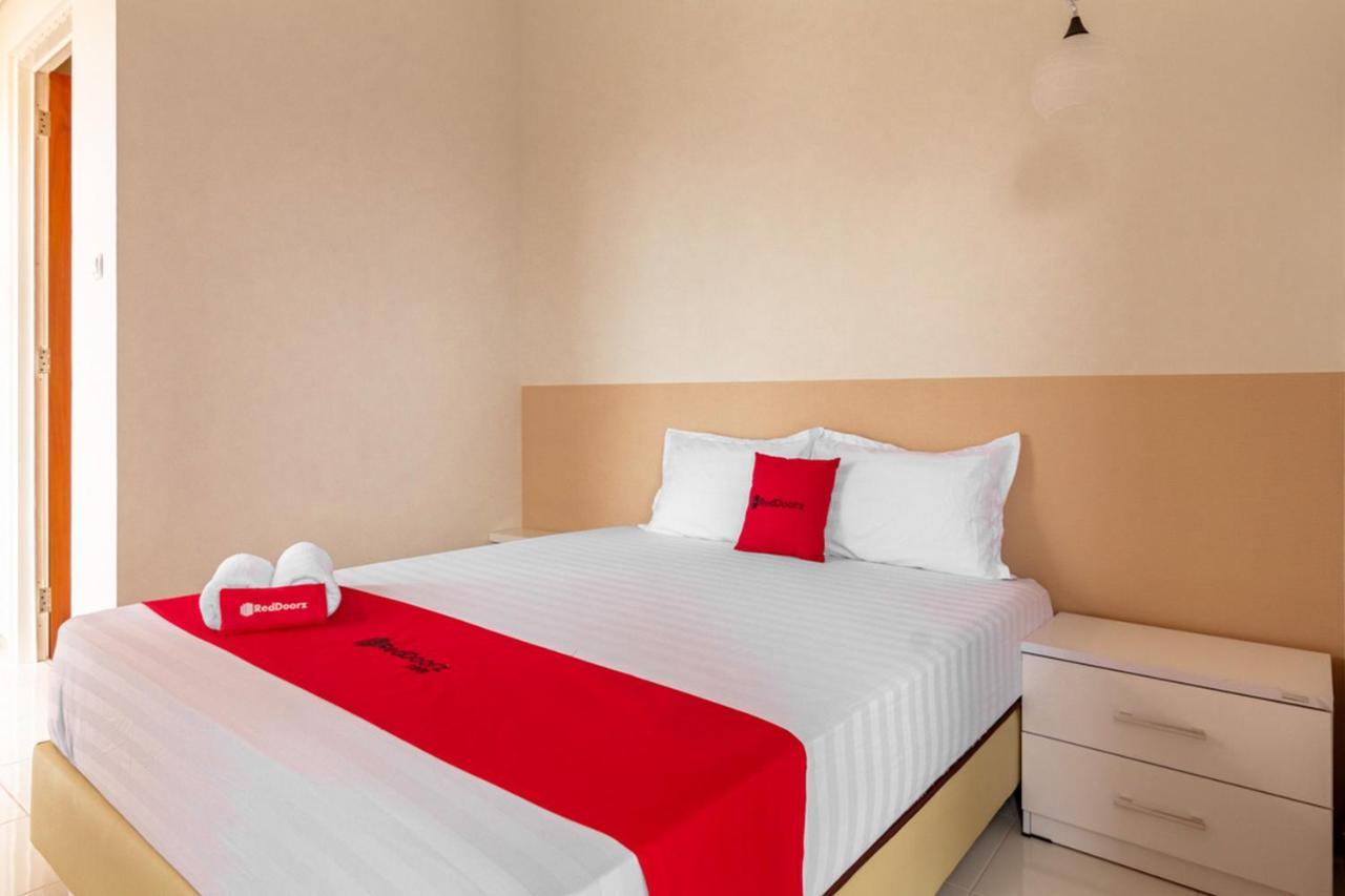 Reddoorz Syariah @ Kebraon Otel Surabaya Dış mekan fotoğraf